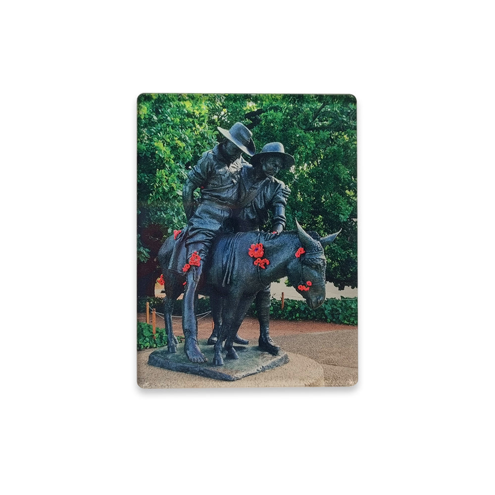 Magnet: "Simpson and his donkey, 1915" sculpture, AWM