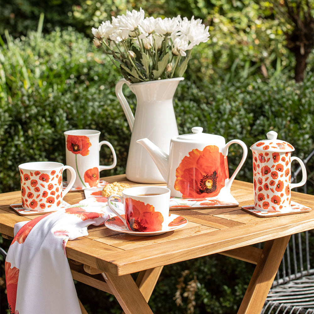 Cup and saucer set: Red Poppies collection [set of 4]