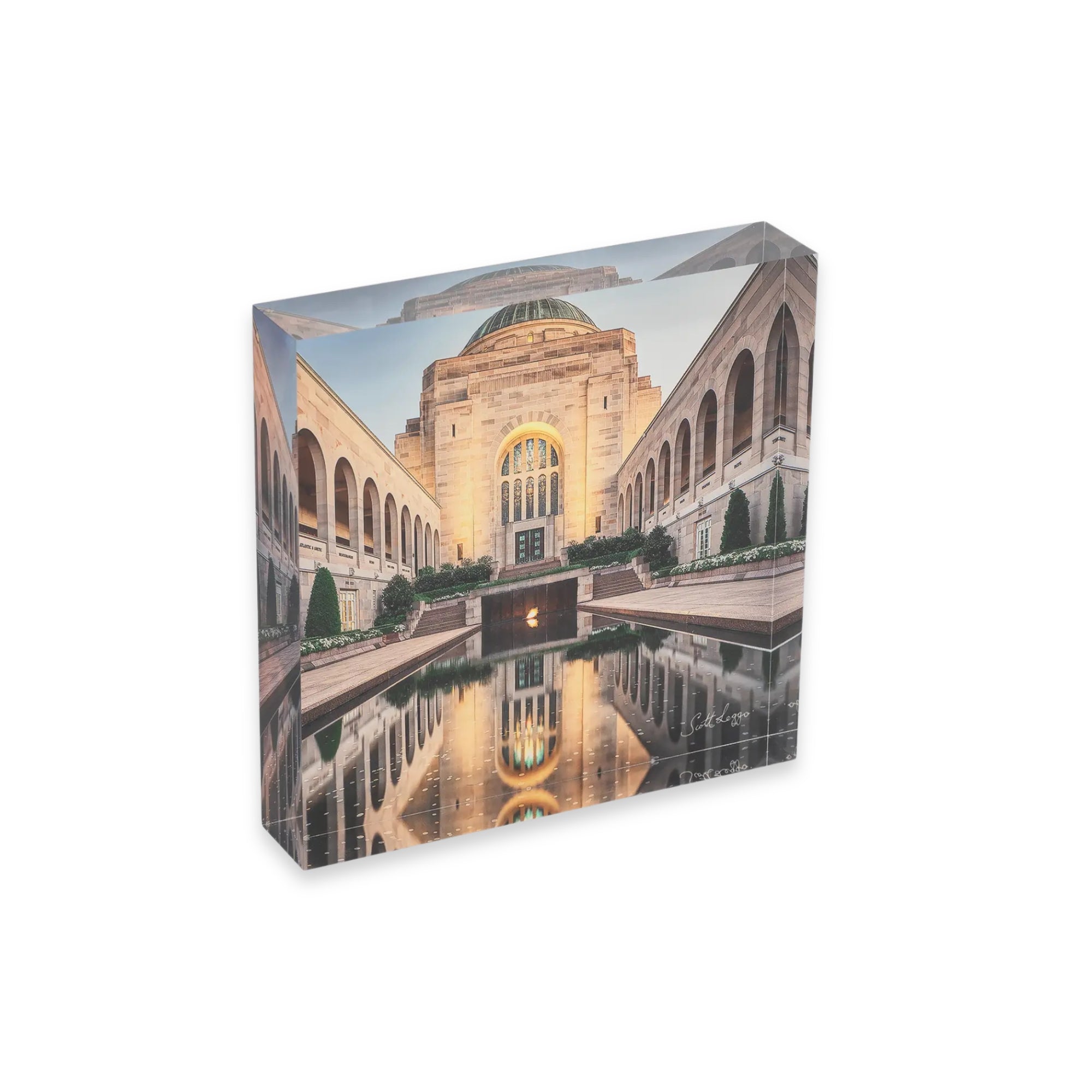 Desk block: Reflection by Scott Leggo [small]